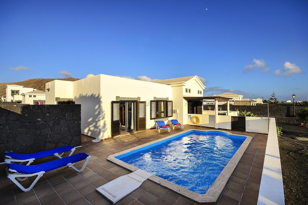 Los Charcones Vivienda Vacacional Playa Blanca  Exterior foto